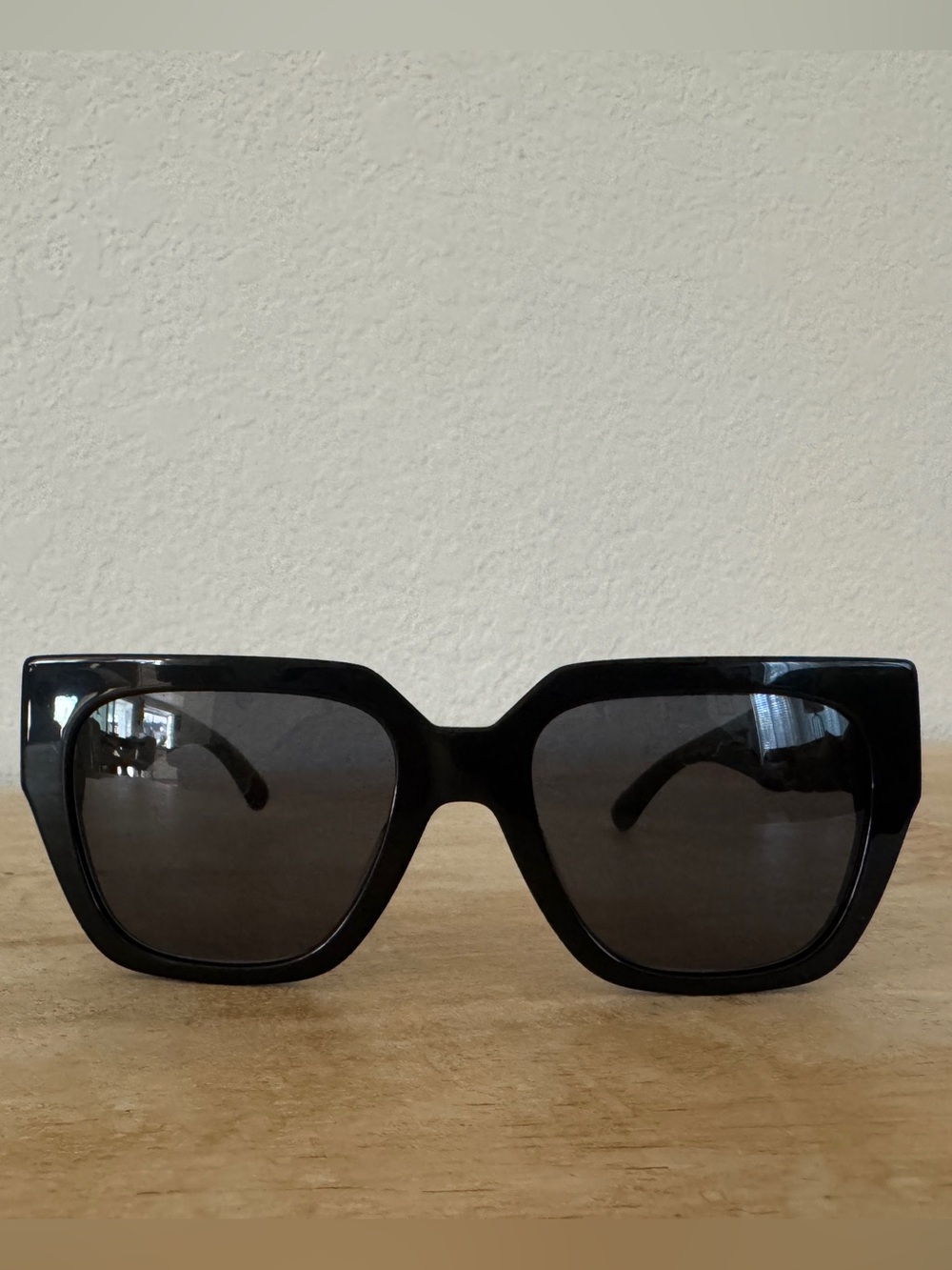NWT Versace Black Square Frame Medusa Motif Sunglasses New in Box Authentic - Picture 9 of 16